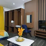 Andor Luxury & Duplex Hotel Kryemedhej