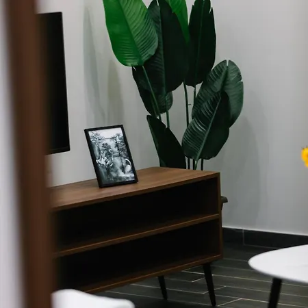Andor Luxury & Duplex Hotel Kryemëdhej
