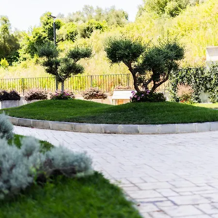 Andor Luxury & Duplex 4* Kryemëdhej