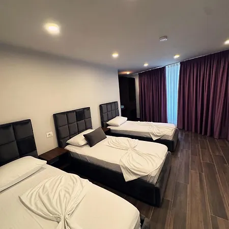 Andor Luxury & Duplex فندق Kryemëdhej