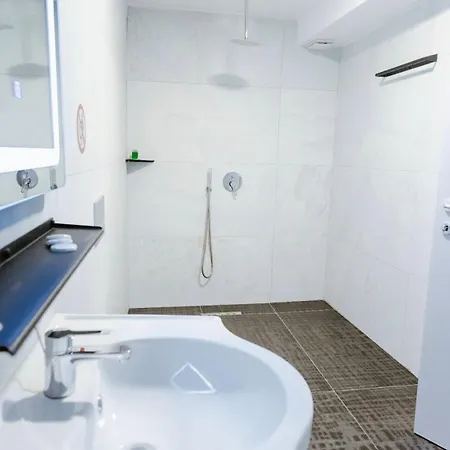 Andor Luxury & Duplex 4* Kryemëdhej
