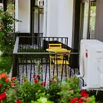 Andor Luxury & Duplex 4* Kryemëdhej