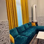 Andor Luxury & Duplex מלון