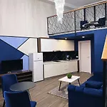Andor Luxury & Duplex מלון 4*