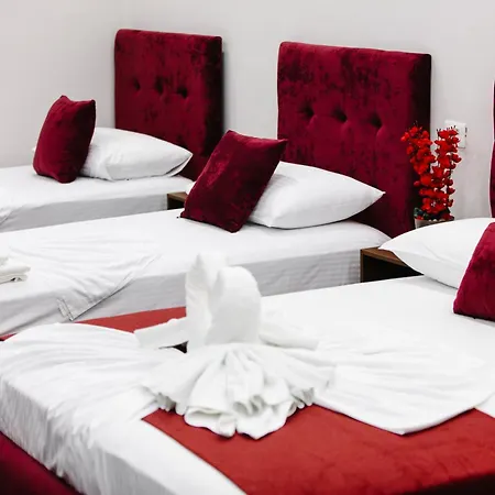 Andor Luxury & Duplex מלון Kryemëdhej