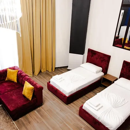 Andor Luxury & Duplex מלון