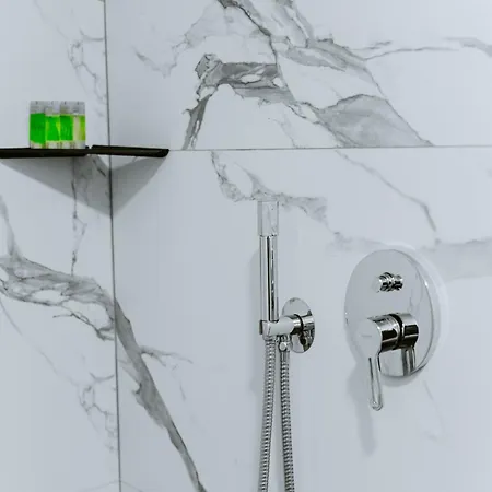 מלון Andor Luxury & Duplex 3*