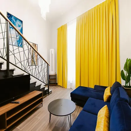 Andor Luxury & Duplex מלון 3*