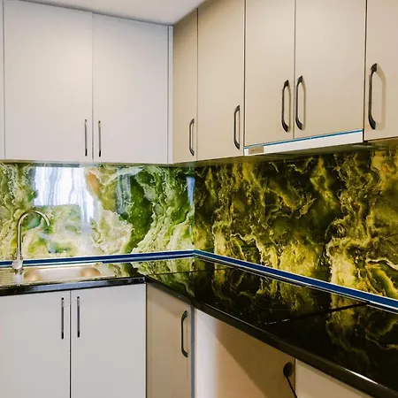 Andor Luxury & Duplex מלון 3*