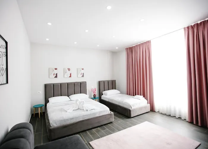 ホテル Andor Luxury & Duplex 4*
