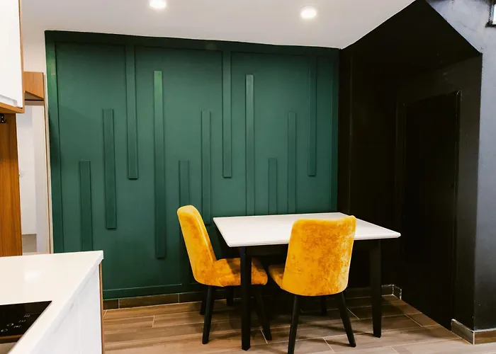 Andor Luxury & Duplex 4* Kryemëdhej