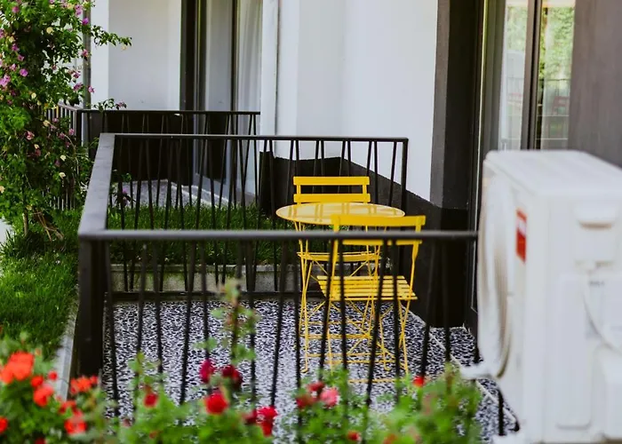 Andor Luxury & Duplex 4* Kryemëdhej