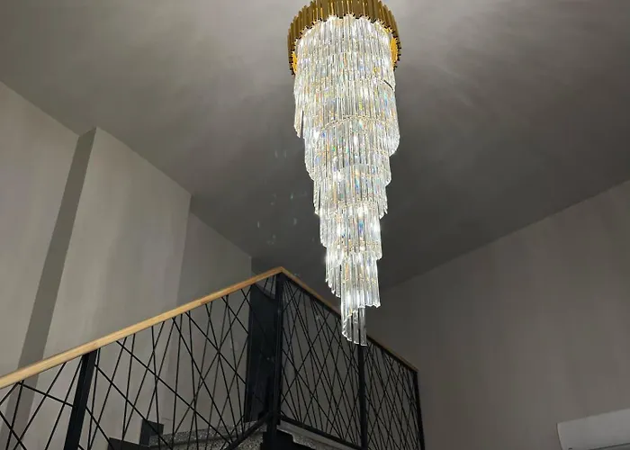 Andor Luxury & Duplex Kryemëdhej