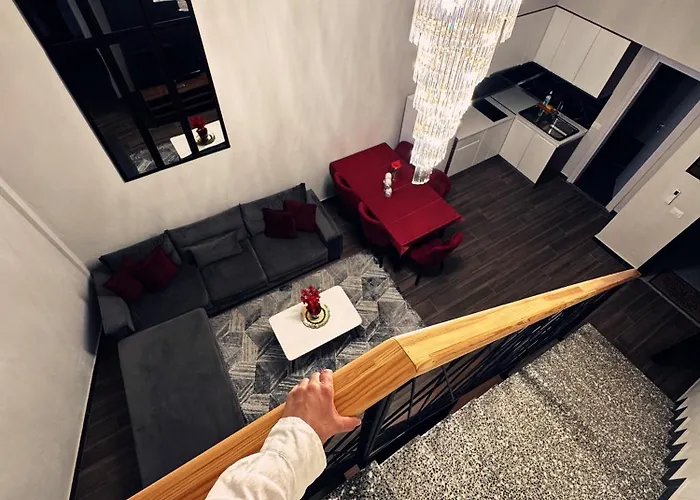 Andor Luxury & Duplex Kryemëdhej